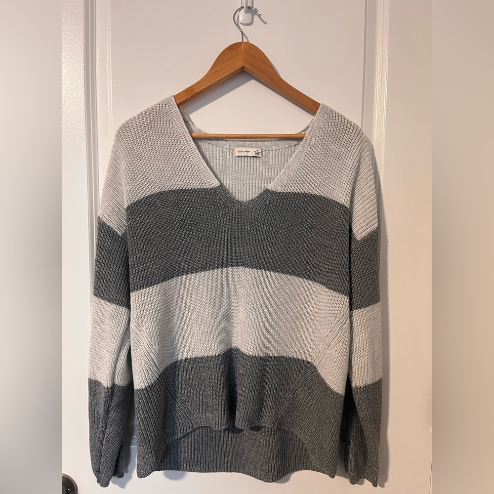 Gentle Fawn Knit Sweater Size Medium